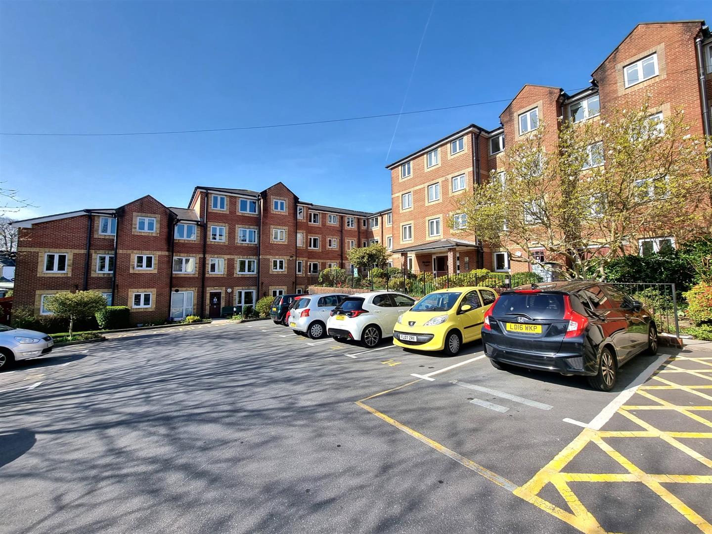 Gower Road, Sketty, Swansea, SA2 9FB